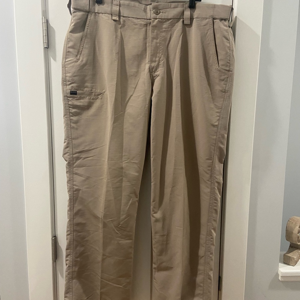 5.11 tactical tan pants 40x36 inspect last photos for damage 40 x 36 - Picture 6 of 14